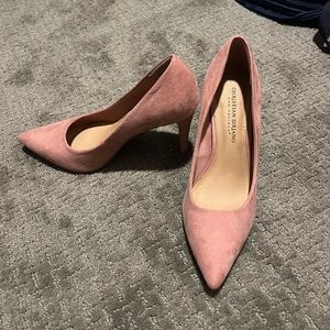 Pink heels!